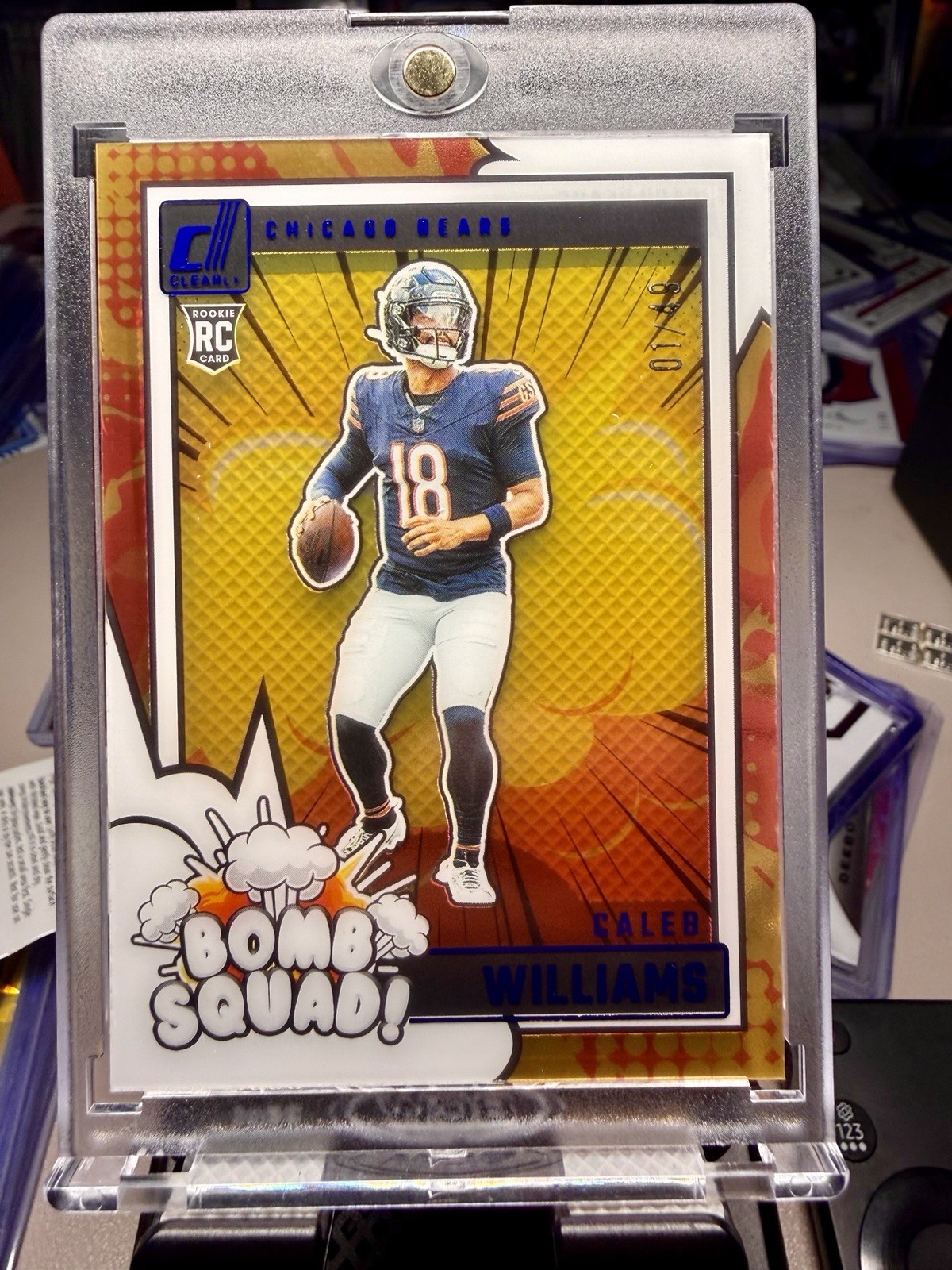 2024 Panini Clearly Donruss Clearly Bomb Squad Caleb Williams #1 Blue /49