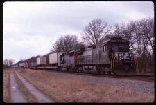 Original Rail Slide - NS Norfolk Southern 8888+ Centralia IL 2-28-1999 - Fuji