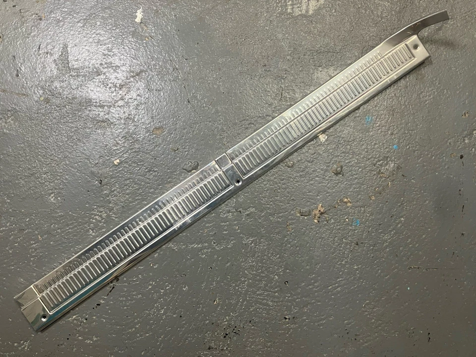 Chevrolet Blazer GMC Jimmy 73-77 placa de paso de alféizar LH 339907 Foto 3 de 3