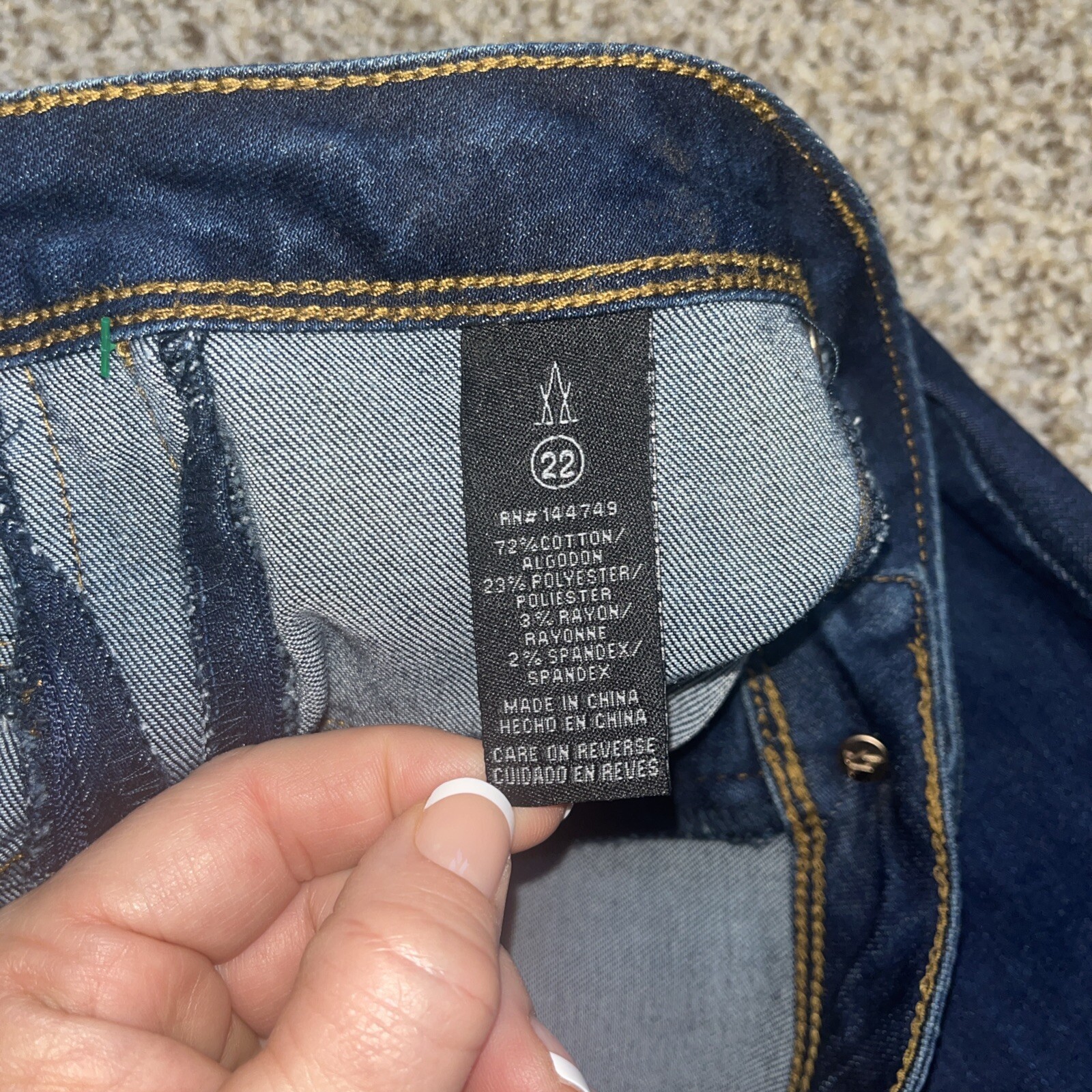 La La Anthony Women's Power Zip High Rise Skinny Jeans Blue Size 22 (36x32) - View 9