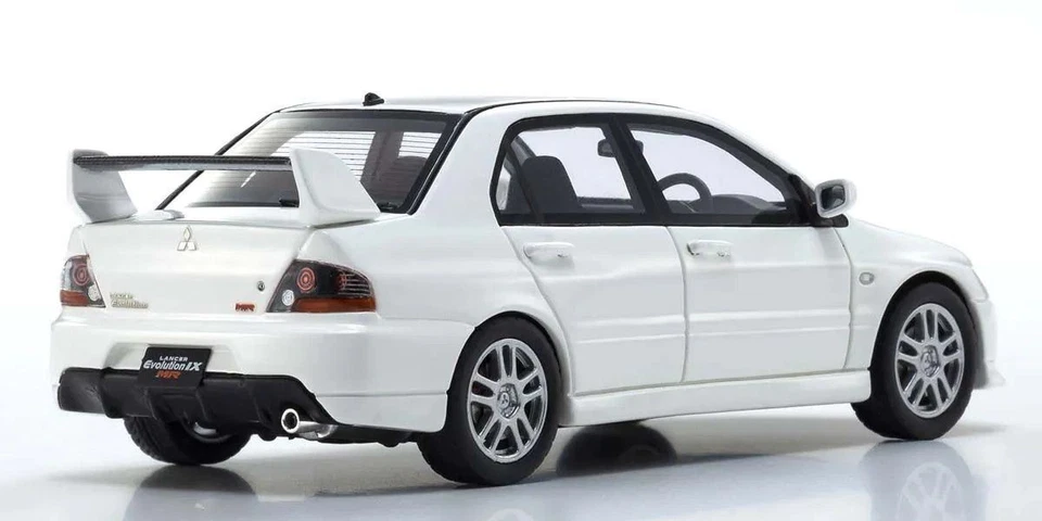 Kyosho - 1/43 Scale Mitsubishi Lancer Evolution IX MR, White Diecast Car - Image 2 of 4