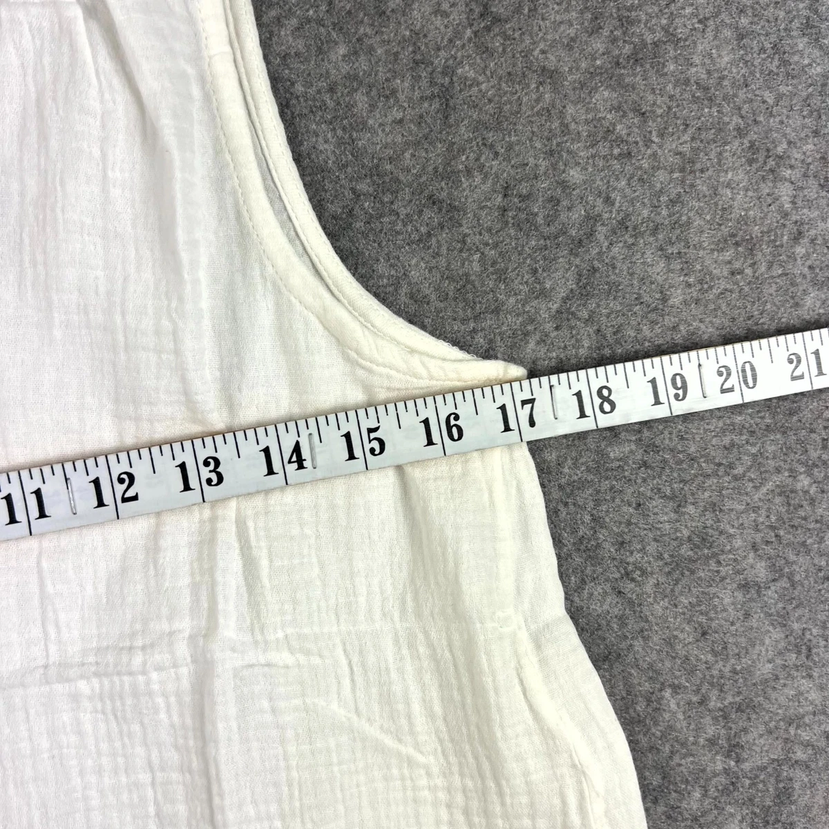 Vero Moda Womens Blouse Size Small White Sleevelees Lightweight Casual Top NWT