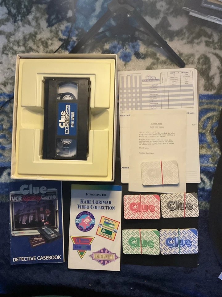 Clue VCR Mystery Game by Parker Brothers Complete Vintage 1985 Board Game VHS - Image 3 of 4