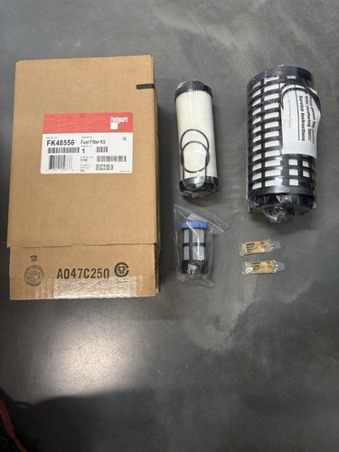 FLEETGUARD FK48556 FUEL FILTER KIT FOR DD13, DD15 (like pf9924 a0000903451)