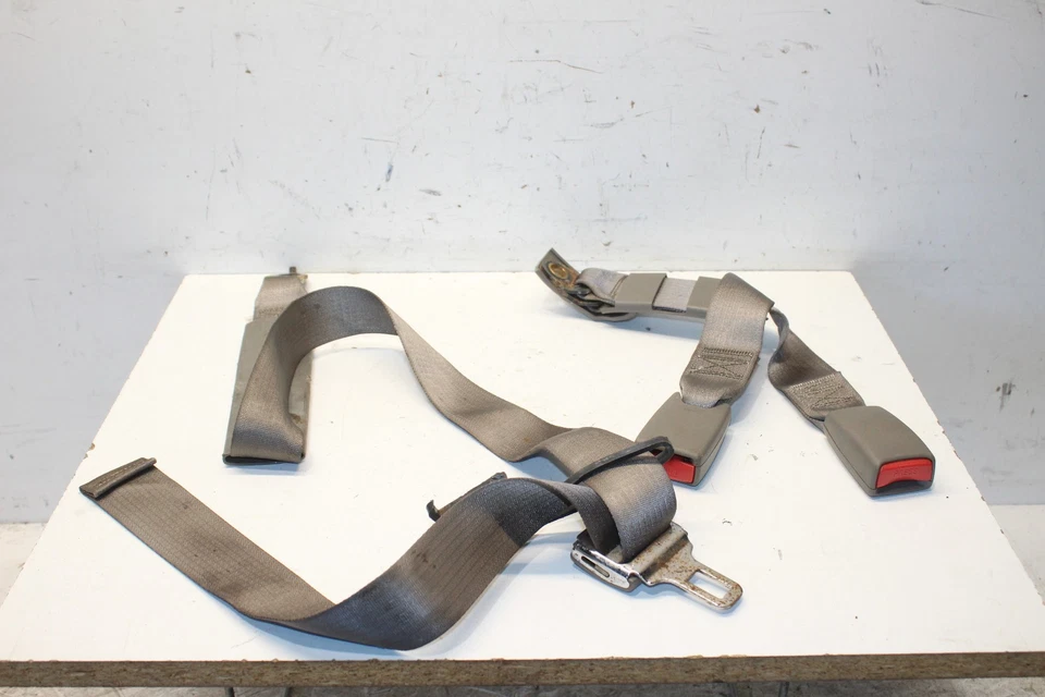 2003 HUMMER H2 6.0 后座皮带扣套装 原始设备制造商 — 第 2/4 张图片