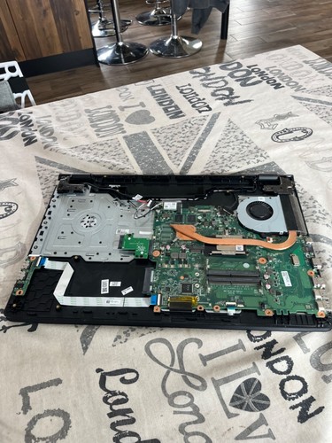 (A180) acer aspire e5 i3 6ème - Imagen 7 de 11