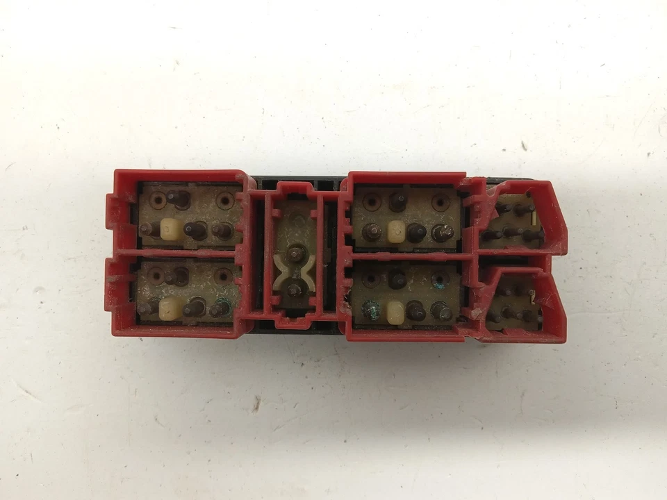 1992-1995 VOLVO 940 FRONT LEFT SIDE MASTER WINDOW CONTROL SWITCH OEM, 9148389 - Image 4 of 4