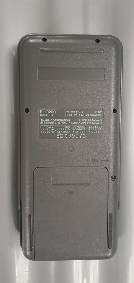 Sharp EL-9200 Scientific Graphics Calculator With Lid Made In Taiwan - Image 2 of 3