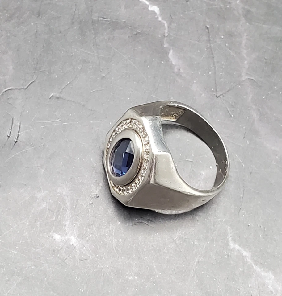Созданный в лаборатории танзанит с кубическим цирконием серебро 925 пробы джентльменское кольцо - Изображение 3 из 4