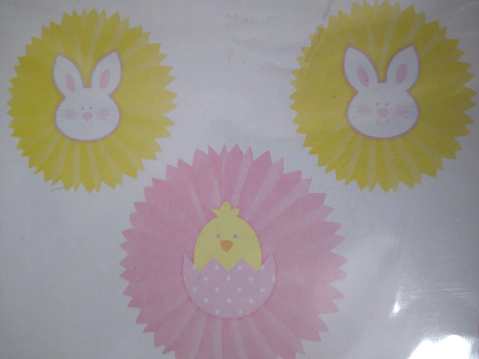 Easter Bunny & Chick Tissue Fans with Heart Attachment 3 Pack Easter Decoration - Image 2 of 2