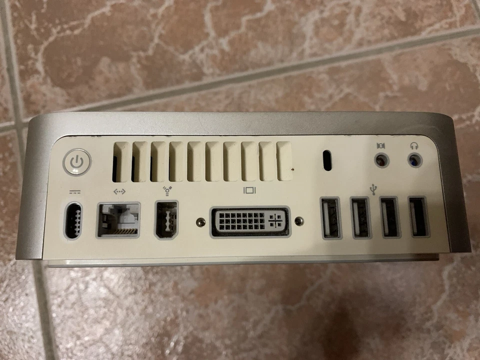 Mac Mini 2007 2 Ghz Intel core 2 Memoria 2 GB. Senza sistema operativo. Leggi  - Immagine 3 di 4