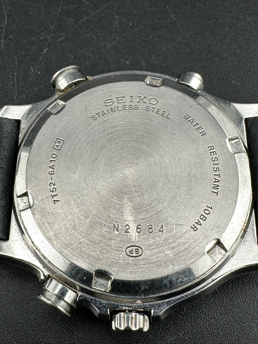 Seiko 1/100 Chronograph Men's Salmon Dial Date Quartz Watch 37mm