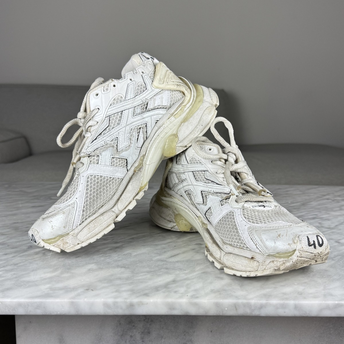 White Balenciaga Mens Runner Sneakers Italy US Eur 40