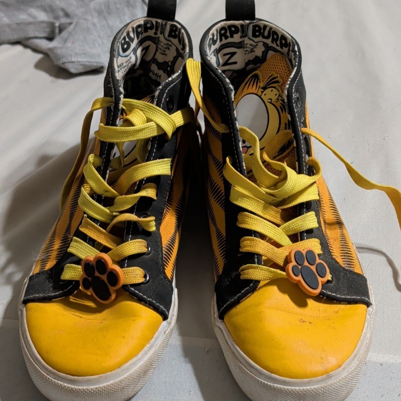 Ground Up Garfield Yellow/Black Canvas Lace-Up Sneakers Men’s US 8.5