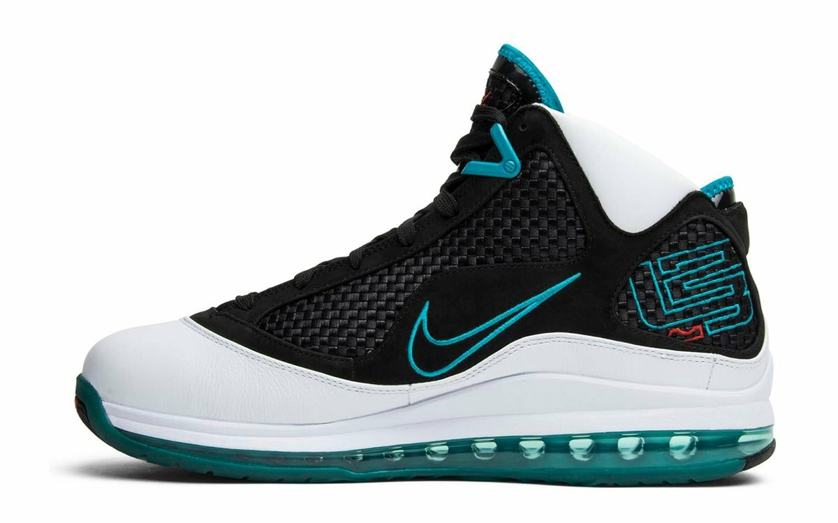 レブロン 7 'Red Carpet' LEBRON Ⅶ NIKE Amazon.com | Nike Lebron VII QS (Red Carpet) | Basketball