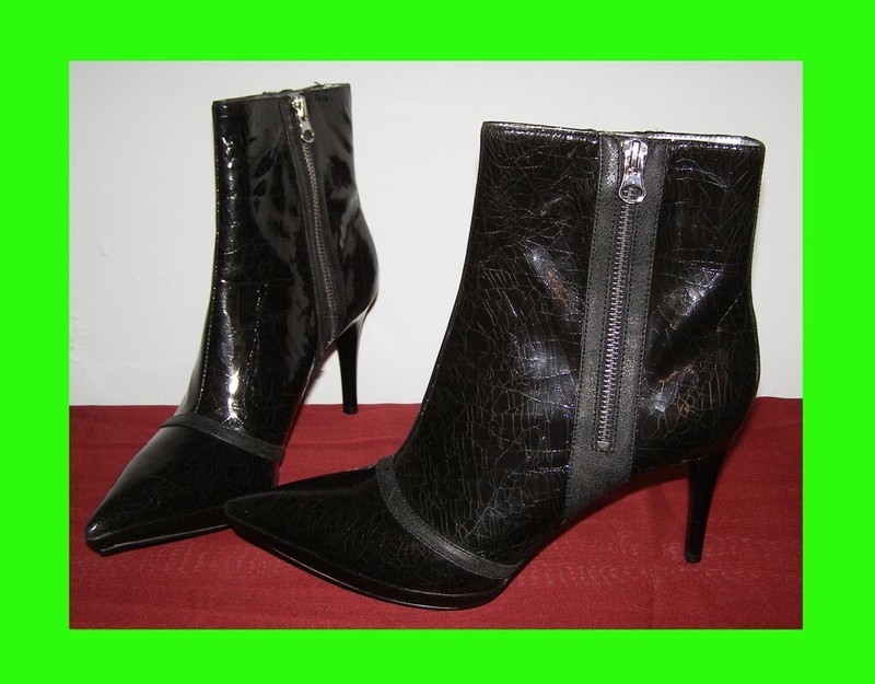 NEW Carlos Santana Black Crackle Leather Ankle boots 8.5 Pointy toe Sexy Booties