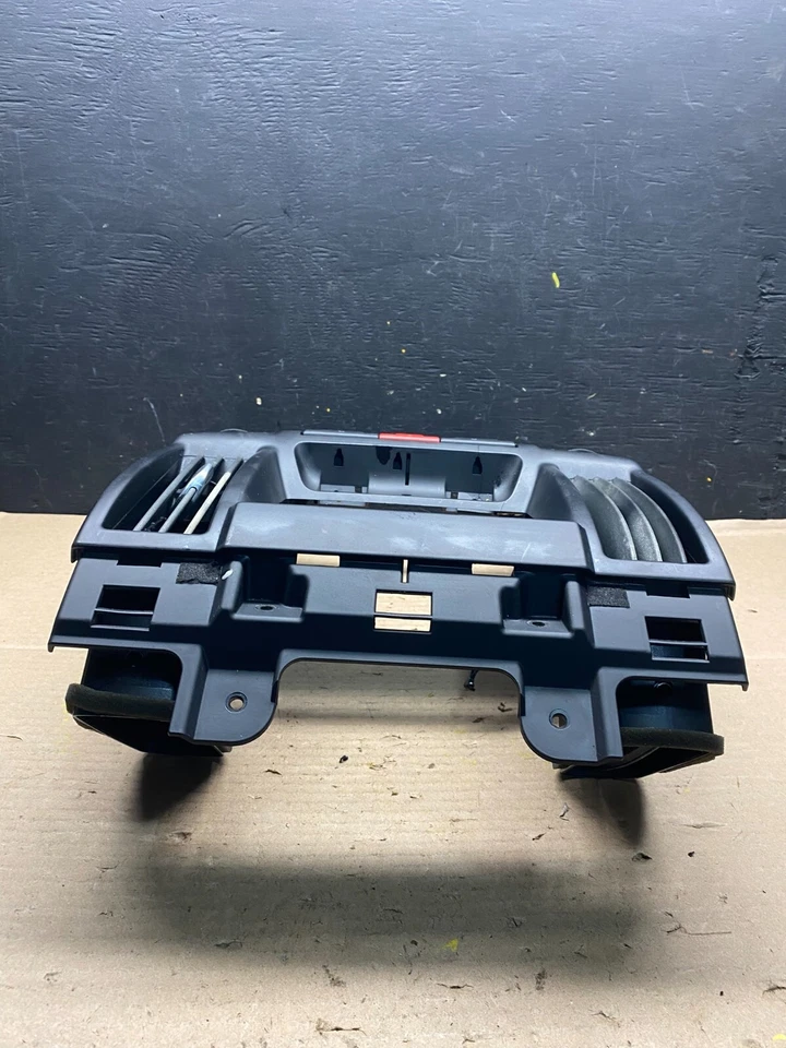 Land Rover LR2 2008 a 2012 OEM tablero central bisel de moldura 6H52-014L09-AG J4841 DG Foto 4 de 4