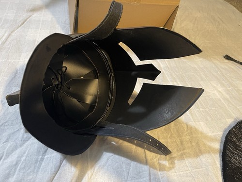 Cosplay Spartan Helmet: King Leonidas Knock Off - Picture 6 of 10