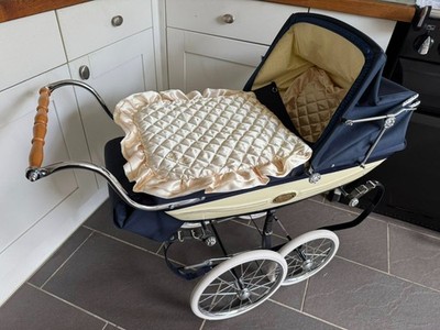 Silver Cross Millennium Puppenwagen Limited Edition