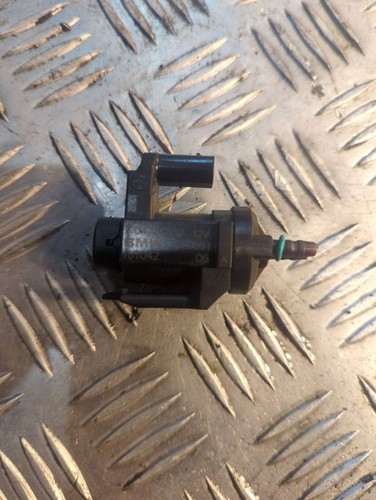 BMW 5 F10 F11 2014 Diesel 140kW Unterdruckventil 8570591 KGA13283