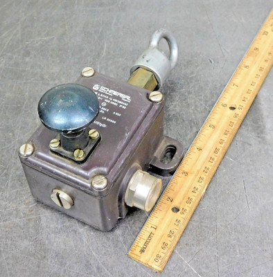 Schmersal - TQ441-01-01YUR Safety Cable Pull Switch Latching Push Button Reset