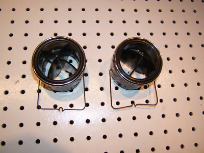 OEM Mercedes 69-73 W109 300SEL 6.3 W108 280S SE L dash sides BLACK air 2 vent,T3