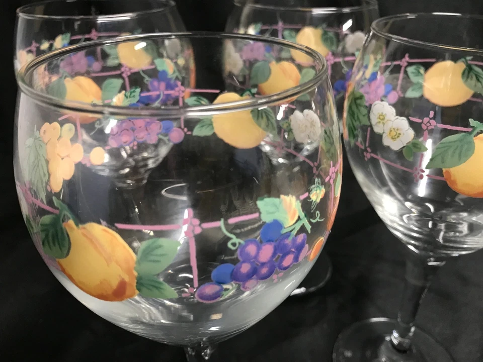 Juego de 4 ~ Copas de Agua Diseño Frutal y Floral ~ 8 1/2" Alto Foto 3 de 4