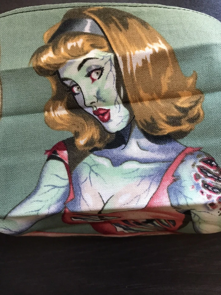 ALEXANDER HENRY BEAUTY HANDMADE TRIPLE LAYERS COTTON/POLYESTER MASK - WASHABLE - Image 3 of 4