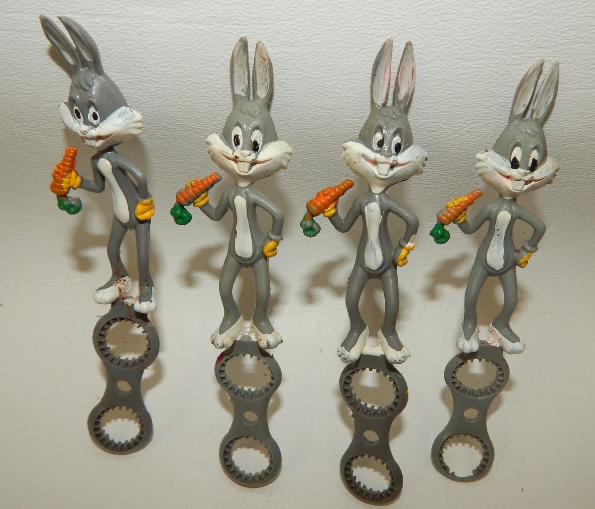 Lot 4 Vintage Warner Bros Bugs Bunny Bubble Blowing Loop Wand | eBay