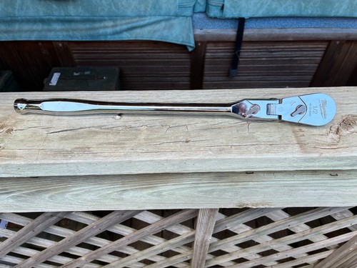Milwaukee 1/2" Drive 18" Flex Head Ratchet 48-22-9052