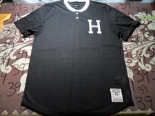Medium NWOT HUF Skate Worldwide Black Mesh Fit Loose Shirt