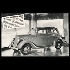 1935 Ford V8 Fordor Sedan: Original Dealer Supply-Style POSTCARD Unused VG+/Ex