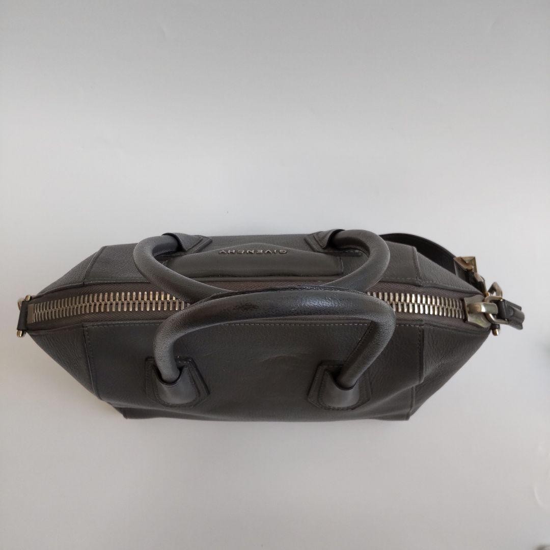 Givenchy Antigona Goat Leather Handbag Shoulder Bag Gray 2W Authentic image 5