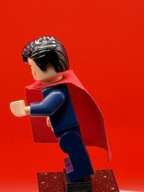 Lego DC Heroes Man of Steel: Superman Minifigure Dark Blue Suit sh077