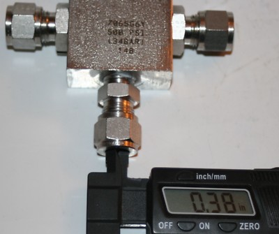 1/4 Tube 3-Piece SS Ball Valve (2500 PSIG) Hoke 7AL2G4YLOH SWAGELOK