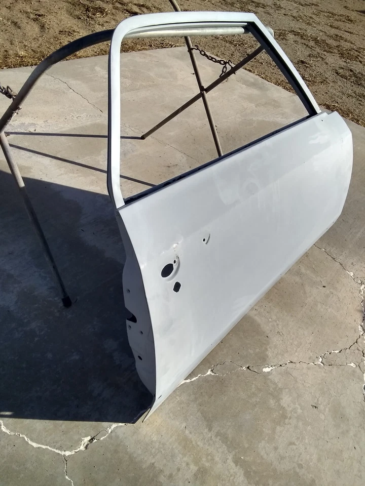 OEM 1967 1966 Chevrolet El Camino Door Shell Passenger Side Solid 67 66 GM Metal - Image 2 of 4