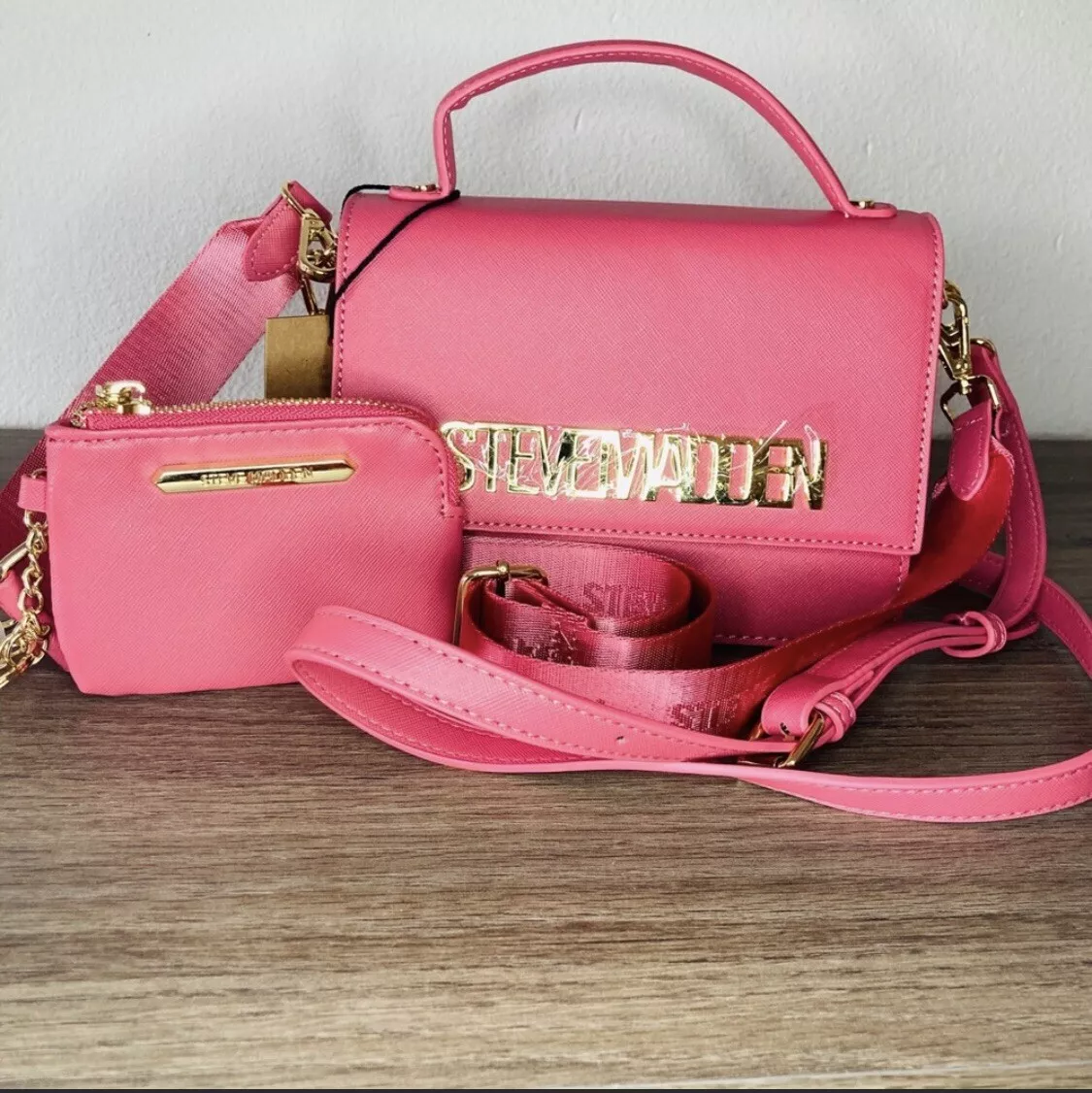 Tik-Tok Viral Steve Madden Bag raspberry Bahama!