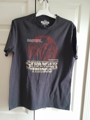 Stranger Things Graphic T Shirt Netflix Retro Horror TV Show Tee Size M