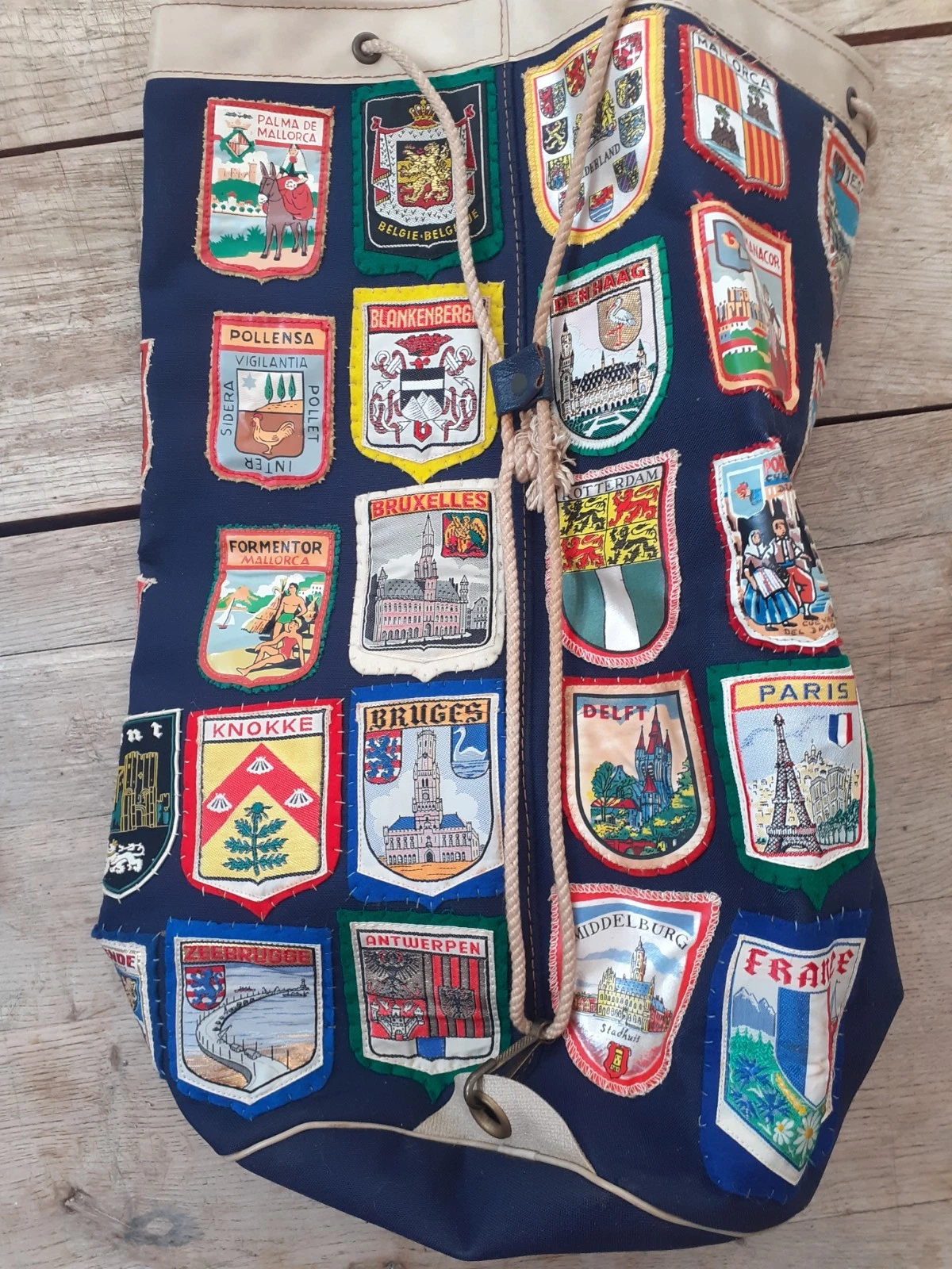 Vintage E.S duffle Rucksack Backpack Cycle bag Touring Patches Mods 50s Festival
Opens in a new wind