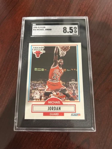 SGC 8.5 1990-91 fleer #26 Michael Jordan