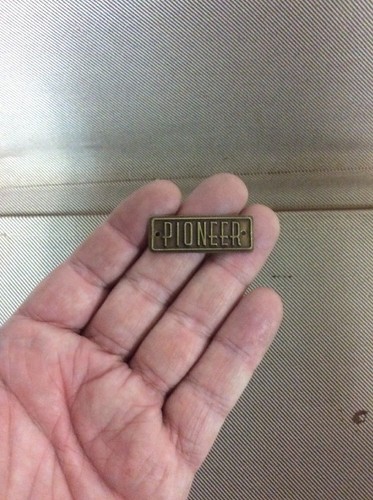 Vintage Pioneer Light Brown Leather Hard Suitcase 21" X 15" X 6" - Picture 11 of 12