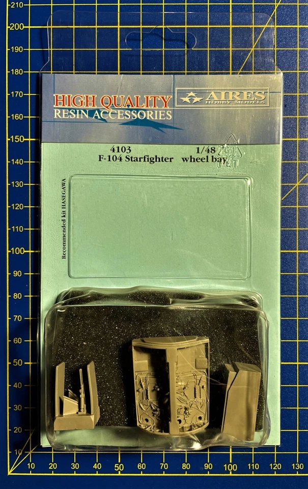 AIRES HOBBY MODELS 4103 - F-104 STARFIGHTER WHEEL BAY (HASEGAWA) - 1/48 RESIN - Immagine 2 di 3