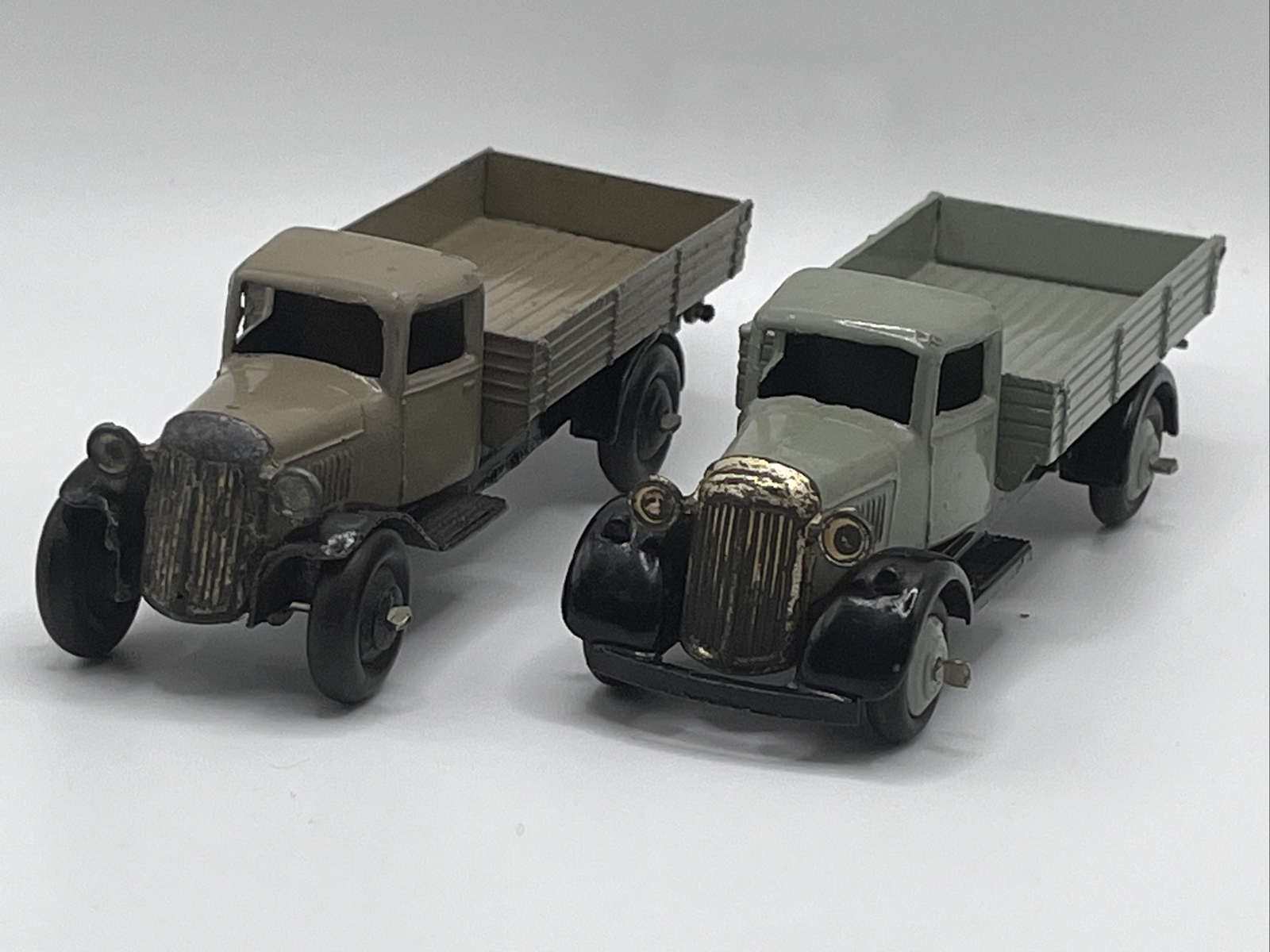 Dinky 25a, Wagon - Free Price Guide & Review