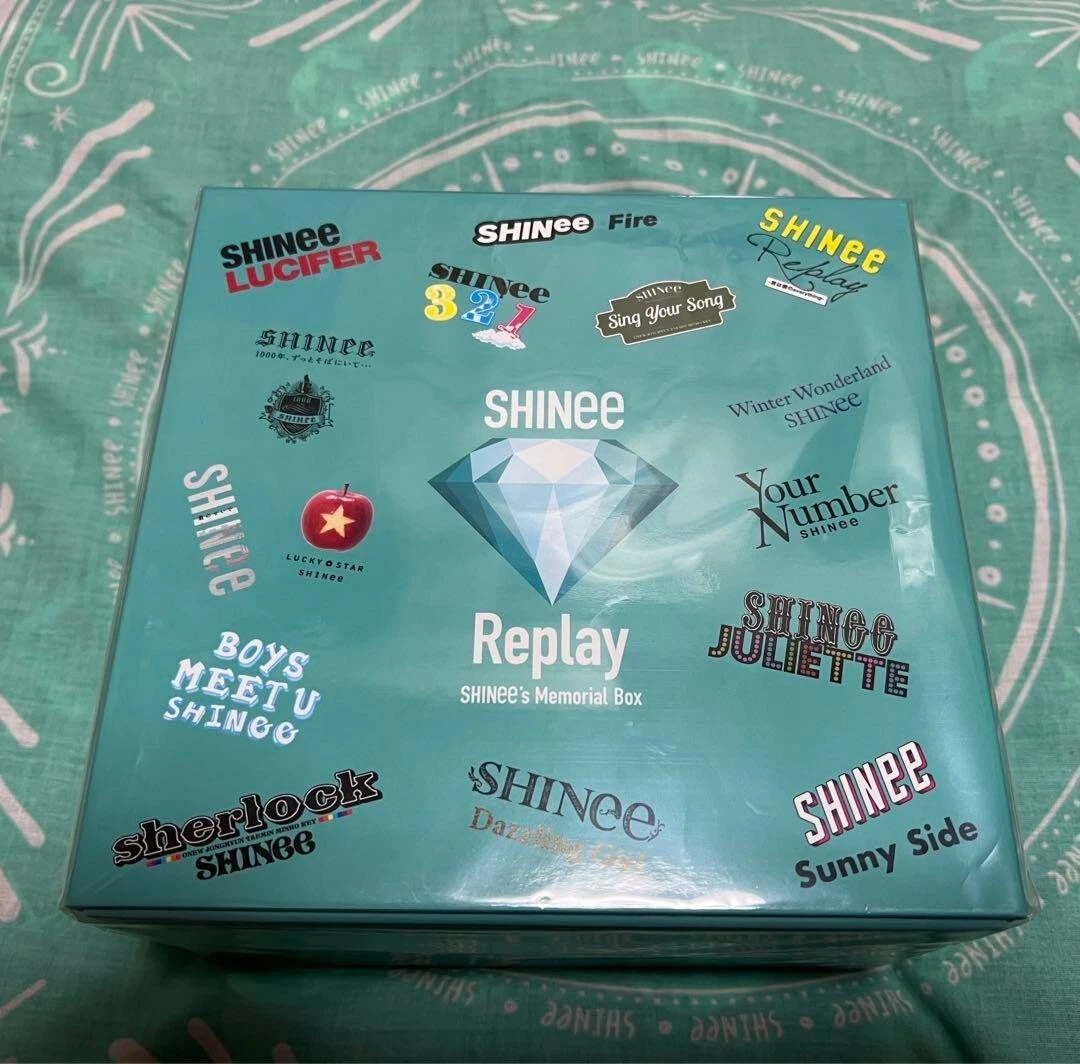 SHINee 10th Japan Debut SHINee’s Memorial Box “Replay” 15CD + 3DVD + BOX NO BAG