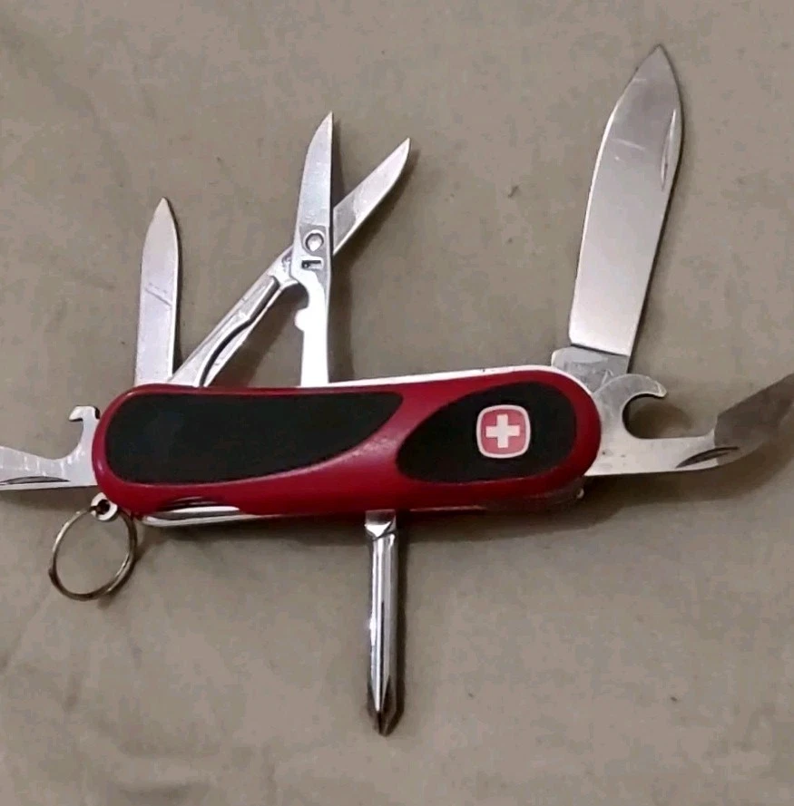 Victorinox Evolution 14Grip with 14  Tools Multitool  - Image 2 of 4