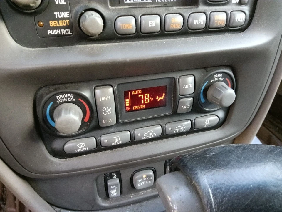 Серые кнопки контроля температуры Opt CJ2 подходят для 00-04 BONNEVILLE 2385706 - Изображение 2 из 4