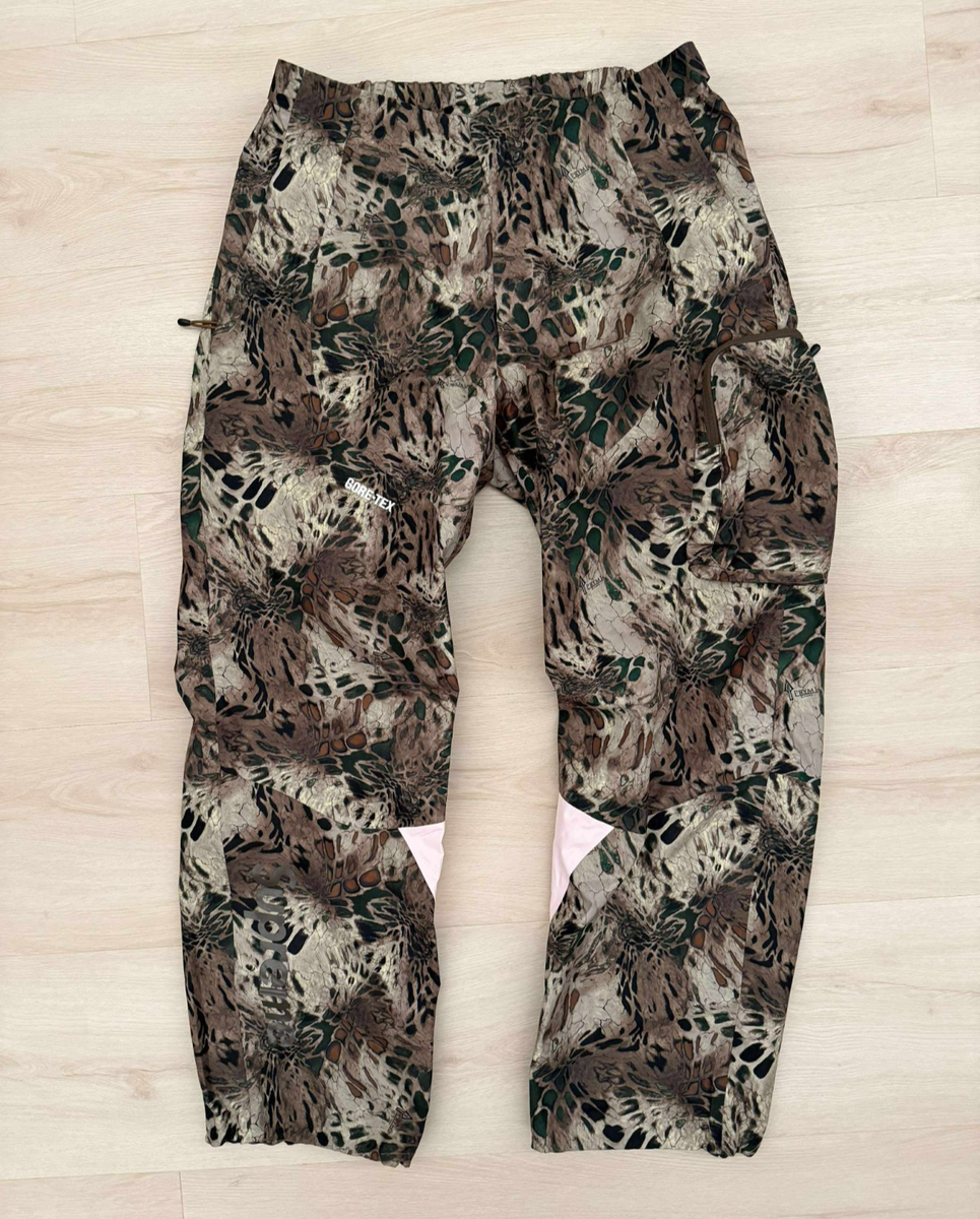 SIZE LARGE - Supreme GORE-TEX PACLITE Pant (SS22) Prym1 Wave Camo