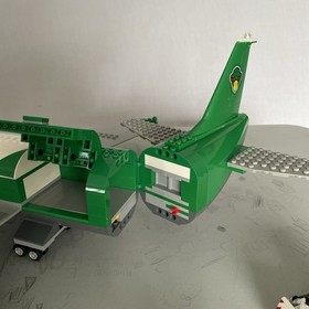 LEGO City Cargo Terminal 60022 100% COMPLETE W/Minifigs Instructions No Box