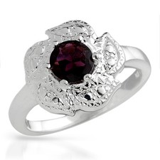Lovely Brand New Ring W/1.10ctw Genuine Garnet Crafted in 925 Sterling silver