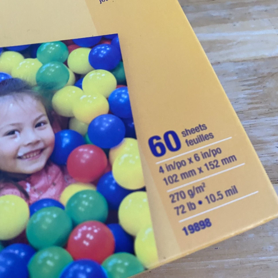 Papel brillante Staples Photo Plus 4x6” 60ct. Foto 3 de 3